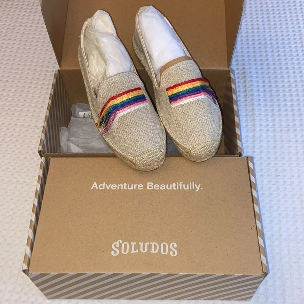 NEW! SOLUDOS PRIDE Smoking Slipper Espadrilles Size 6 7.5 Khaki Rainbow